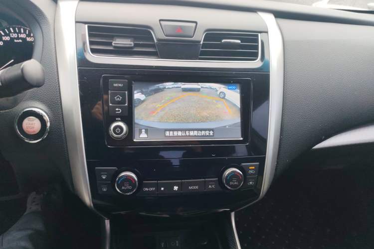 Used Nissan Teana 2016 2.0L XL-Upper Smart Edition Audio And AC Panel