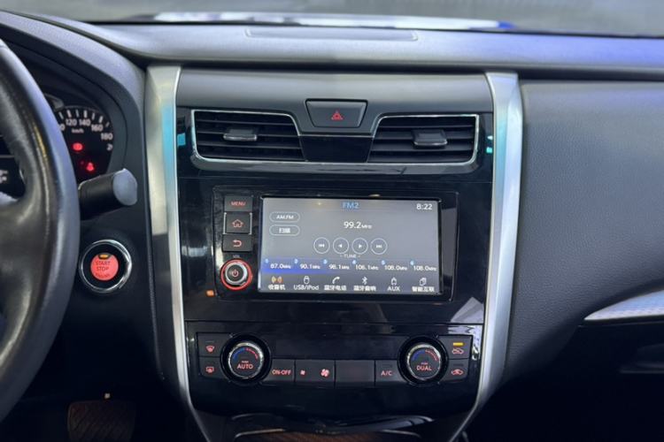 Used Nissan Teana 2016 2.0L XL Comfort Edition Audio And AC Panel