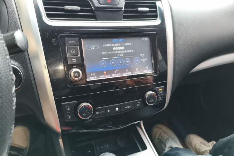Used Nissan Teana 2016 2.0L XL Comfort Edition Audio And AC Panel