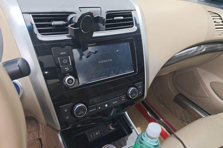 Used Nissan Teana 2016 Duke 2.5L XV Premium Edition Audio And AC Panel