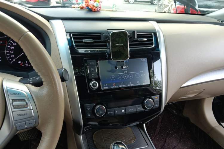 Used Nissan Teana 2016 2.0L XL Comfort Edition Audio And AC Panel