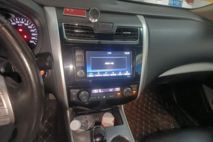 Used Nissan Teana 2016 Revised Version 2.0L XL Comfort Edition Audio And AC Panel