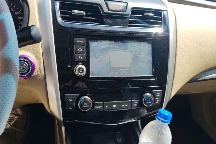 Used Nissan Teana 2016 2.0L XE Fashion Edition Audio And AC Panel