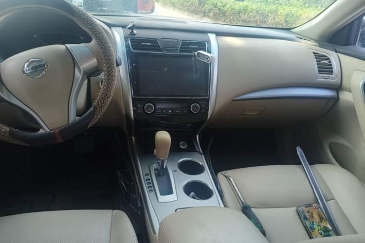 Used Nissan Teana 2016 2.0L XE Fashion Edition Audio And AC Panel