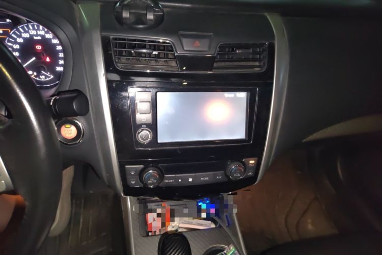 Used Nissan Teana 2016 2.0L XL Comfort Edition Audio And AC Panel