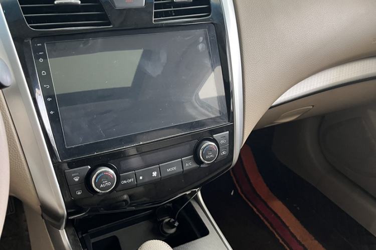 Used Nissan Teana 2016 2.0L XE Fashion Edition Audio And AC Panel