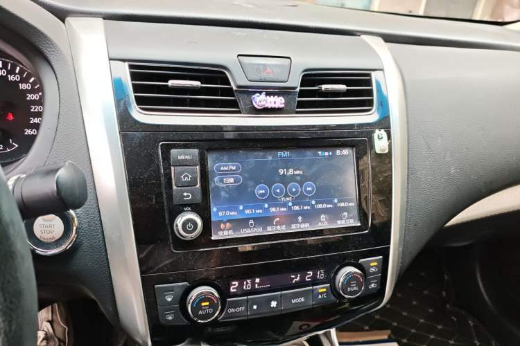 Used Nissan Teana 2016 Revised Version 2.0L XL Comfort Edition Audio And AC Panel