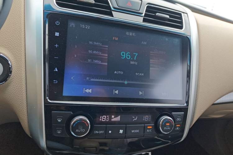 Used Nissan Teana 2016 2.0L XE Fashion Edition Audio And AC Panel