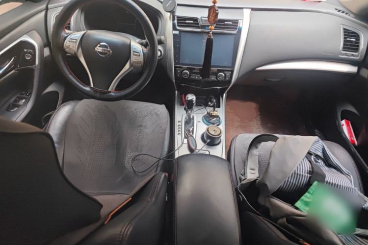 Used Nissan Teana 2016 2.0L XL-Upper Smart Edition Center Console