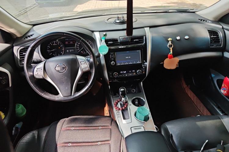 Used Nissan Teana 2016 2.0L XL Comfort Edition Center Console