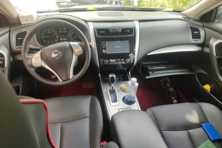 Used Nissan Teana 2016 2.0L XL Comfort Edition Center Console