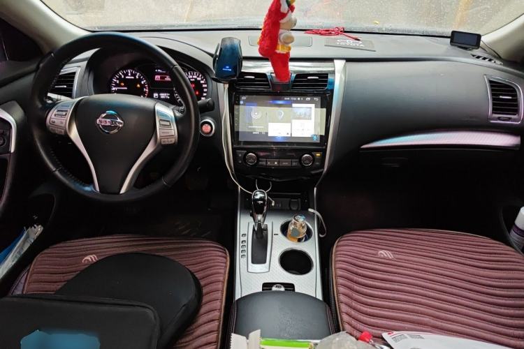 Used Nissan Teana 2016 2.0L XE Fashion Edition Center Console
