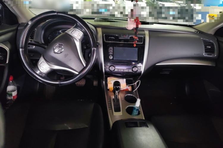 Used Nissan Teana 2016 2.0L XL Comfort Edition Center Console