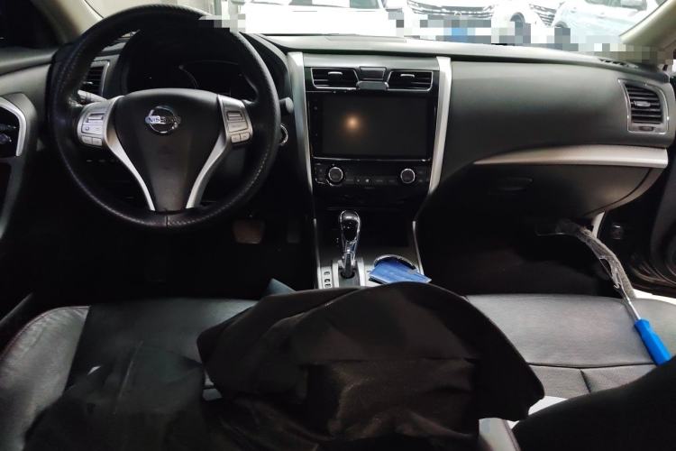 Used Nissan Teana 2016 2.0L XL Comfort Edition Center Console