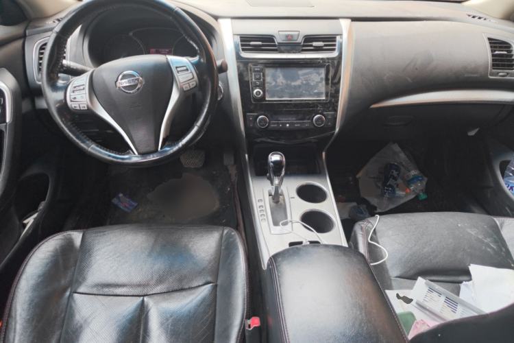 Used Nissan Teana 2016 2.0L XL Comfort Edition Center Console