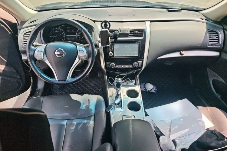Used Nissan Teana 2016 2.0L XL Comfort Edition Center Console