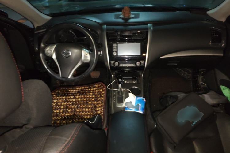 Used Nissan Teana 2016 2.0L XL-Upper Smart Edition Center Console