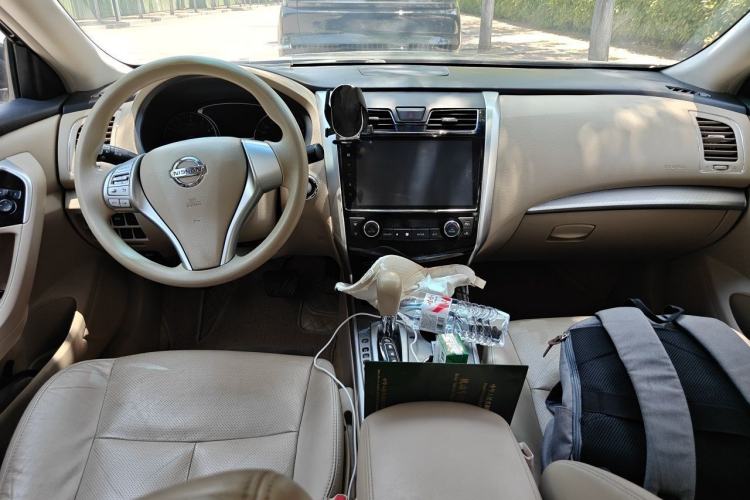 Used Nissan Teana 2016 2.0L XE Fashion Edition Center Console
