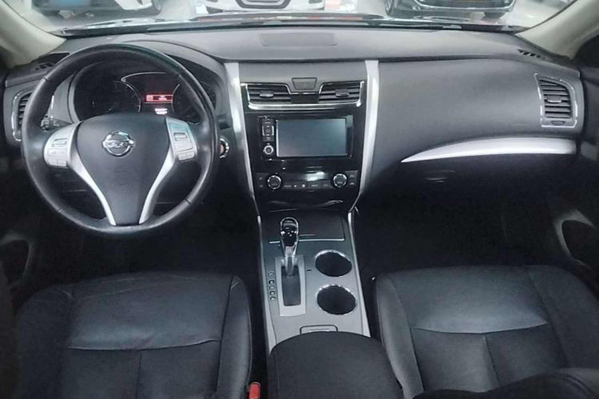 Used Nissan Teana 2016 2.0L XL Comfort Edition Center Console