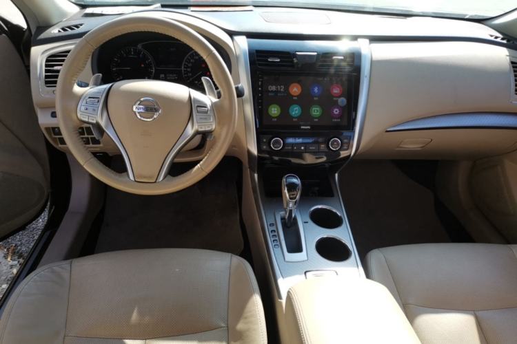 Used Nissan Teana 2016 2.5L XL-Upper Smart Enjoyment Version Center Console