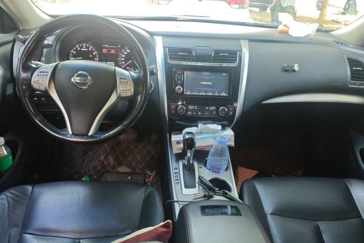 Used Nissan Teana 2016 2.0L XL Comfort Edition Center Console