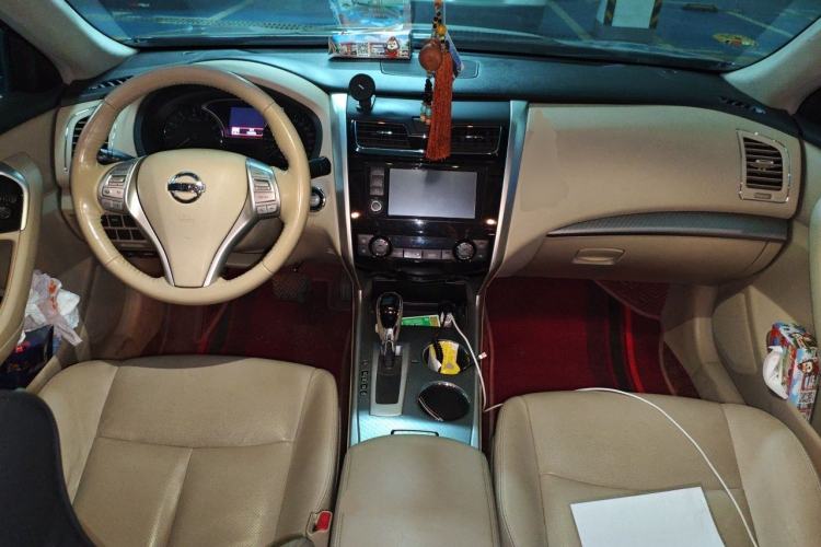 Used Nissan Teana 2016 2.0L XL Comfort Edition Center Console