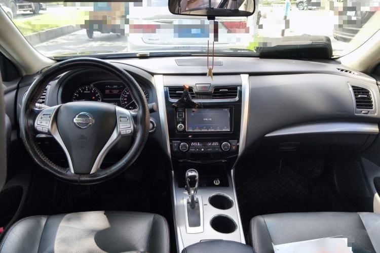 Used Nissan Teana 2016 2.0L XL Comfort Edition Center Console