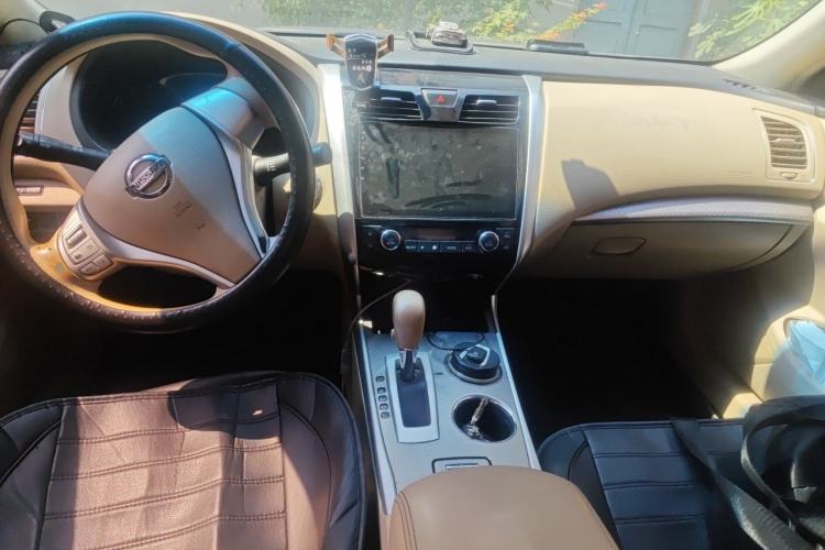 Used Nissan Teana 2016 2.0L XE Fashion Edition Center Console