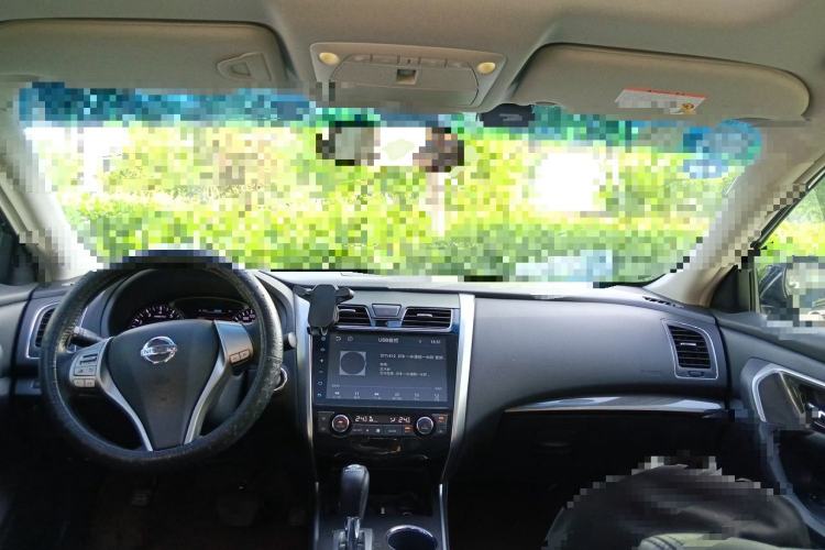 Used Nissan Teana 2016 2.0L XE Fashion Edition Center Console