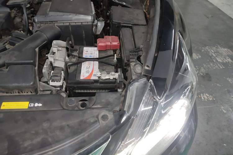 Used Nissan Teana 2016 Revised Version 2.0L XL Comfort Edition Engine Bay Left