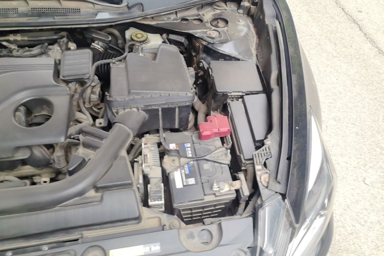 Used Nissan Teana 2016 2.0L XL Comfort Edition Engine Bay Left
