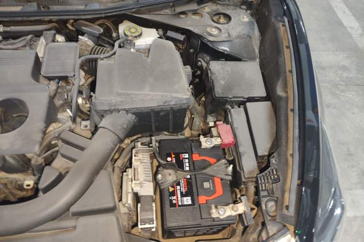 Used Nissan Teana 2016 2.0L XL Comfort Edition Engine Bay Left