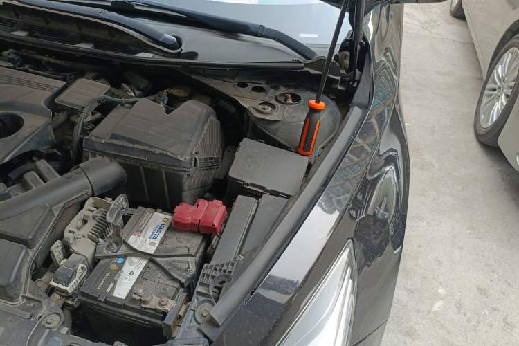 Used Nissan Teana 2016 2.0L XE Fashion Edition Engine Bay Left