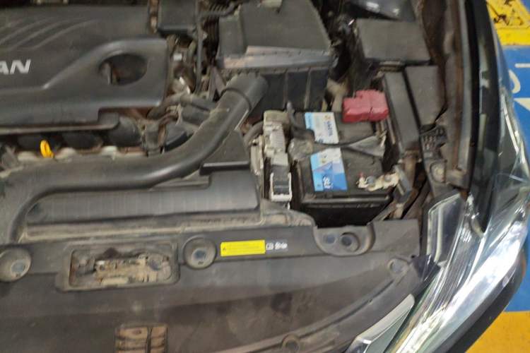 Used Nissan Teana 2016 2.0L XL Comfort Edition Engine Bay Left