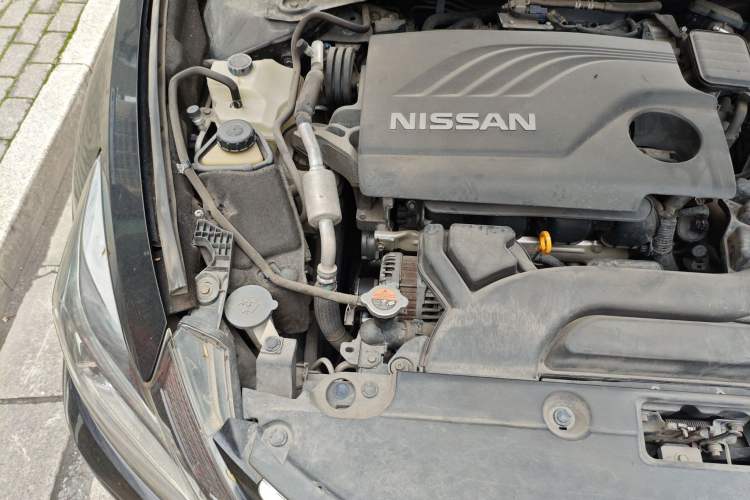 Used Nissan Teana 2016 2.0L XL Comfort Edition Engine Bay Right