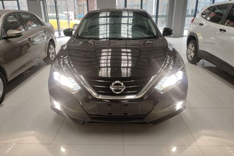 Used Nissan Teana 2016 Revised Version 2.0L XL Comfort Edition Front