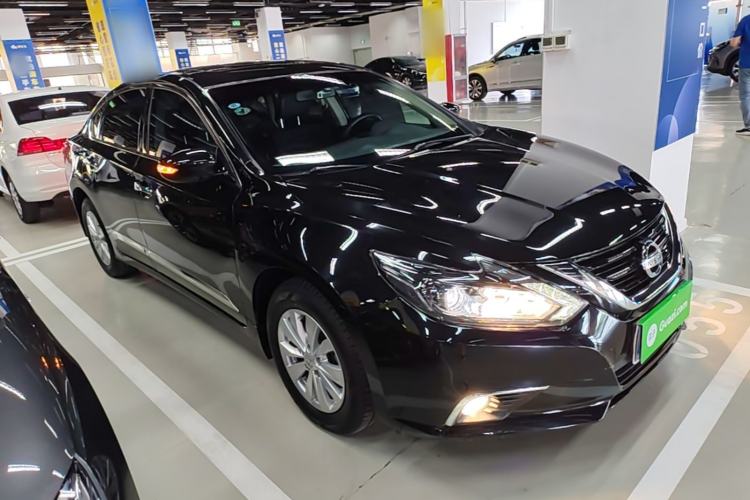 Used Nissan Teana 2016 Revised Version 2.0L XL Comfort Edition Front Right 45 Deg