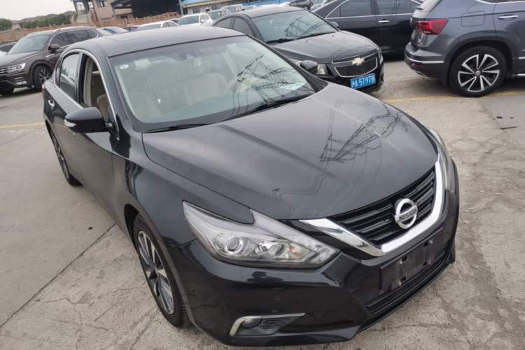 Used Nissan Teana 2016 2.5L XL-Upper Smart Enjoyment Version Front Right 45 Deg