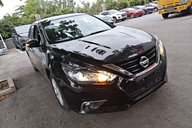 Used Nissan Teana 2016 Revised Version 2.0L XL Comfort Edition Front Right 45 Deg