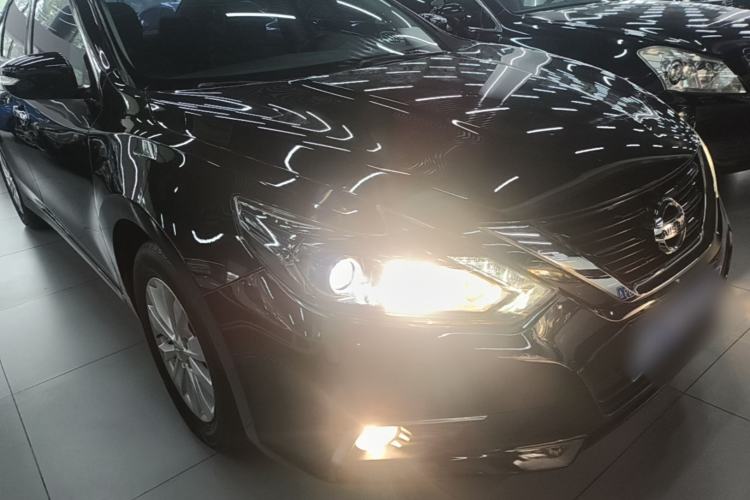 Used Nissan Teana 2016 Revised Version 2.0L XL Comfort Edition Front Right 45 Deg