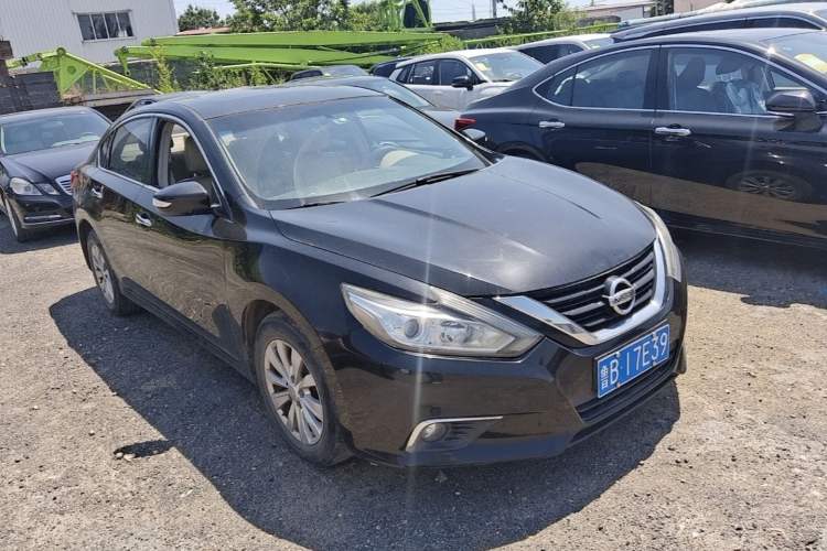 Used Nissan Teana 2016 2.0L XE Fashion Edition Front Right 45 Deg