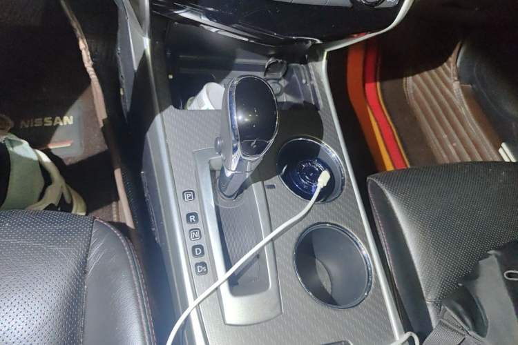 Used Nissan Teana 2016 2.0L XL-Upper Smart Edition Gear Lever