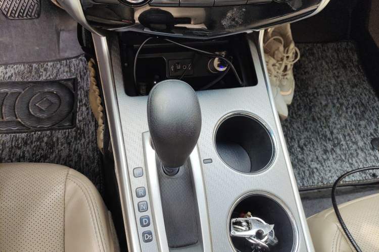 Used Nissan Teana 2016 2.0L XE Fashion Edition Gear Lever