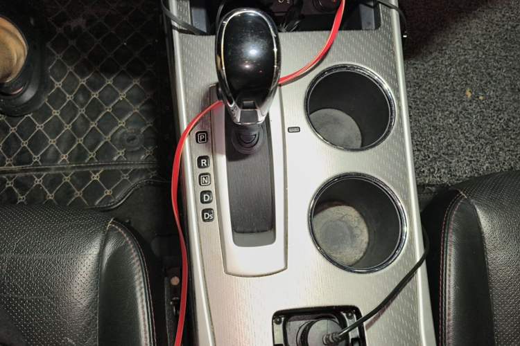 Used Nissan Teana 2016 Revised Version 2.0L XL Comfort Edition Gear Lever