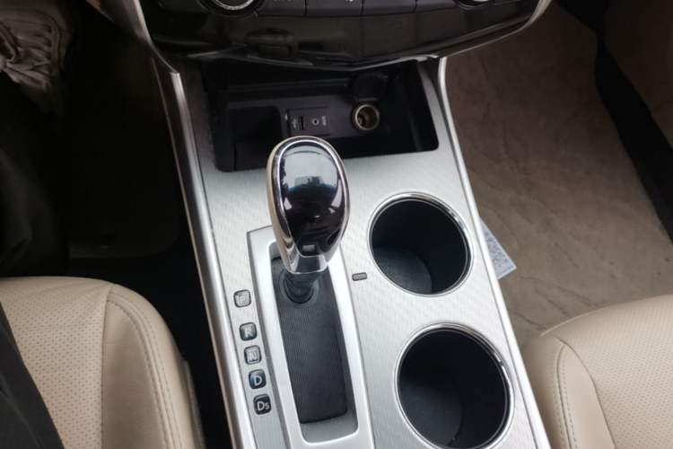 Used Nissan Teana 2016 2.5L XL-Upper Smart Enjoyment Version Gear Lever
