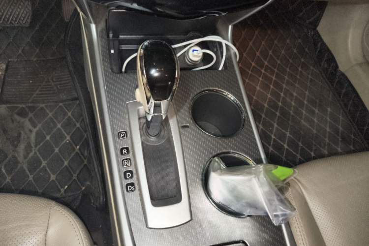 Used Nissan Teana 2016 Revised Version 2.0L XL Comfort Edition Gear Lever