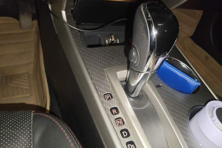 Used Nissan Teana 2016 2.0L XL-Upper Smart Edition Gear Lever
