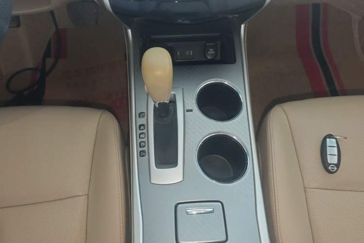 Used Nissan Teana 2016 2.0L XE Fashion Edition Gear Lever
