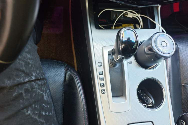 Used Nissan Teana 2016 2.0L XL-Upper Smart Edition Gear Lever