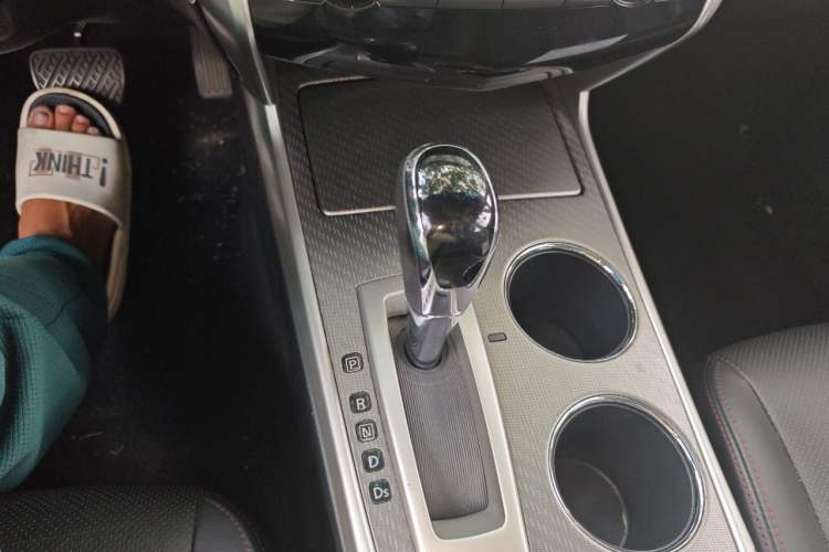 Used Nissan Teana 2016 2.5L XL Comfort Edition Gear Lever